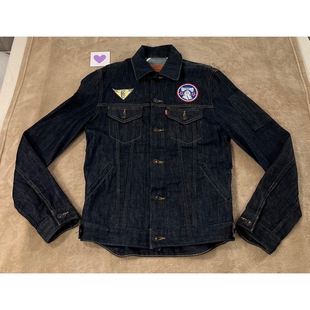 Levi's Denim size small Trucker Jacket Patches Embellished Dark Wash EUC